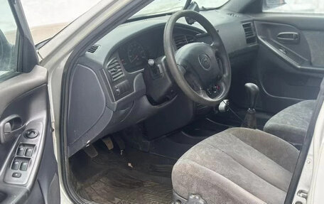 Hyundai Elantra III, 2001 год, 100 000 рублей, 4 фотография