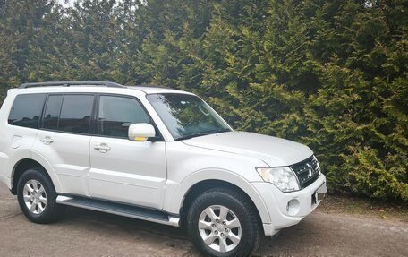 Mitsubishi Pajero IV, 2014 год, 2 800 000 рублей, 3 фотография