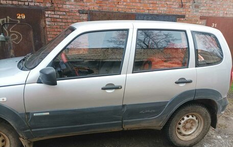 Chevrolet Niva I рестайлинг, 2012 год, 270 000 рублей, 6 фотография