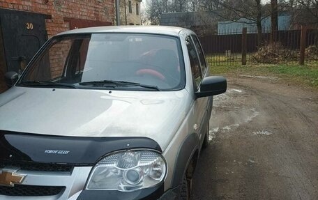 Chevrolet Niva I рестайлинг, 2012 год, 270 000 рублей, 5 фотография