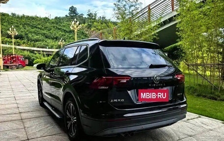 Volkswagen Tiguan II, 2022 год, 1 530 000 рублей, 4 фотография