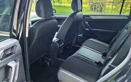 Volkswagen Tiguan II, 2022 год, 1 530 000 рублей, 9 фотография