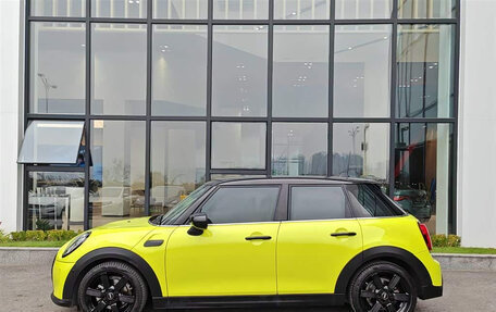 MINI Hatch, 2022 год, 3 040 000 рублей, 5 фотография