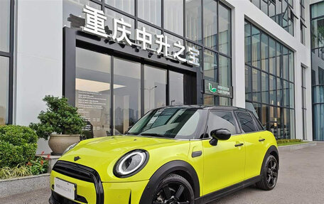 MINI Hatch, 2022 год, 3 040 000 рублей, 3 фотография