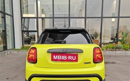 MINI Hatch, 2022 год, 3 040 000 рублей, 9 фотография