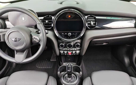 MINI Hatch, 2022 год, 3 040 000 рублей, 17 фотография