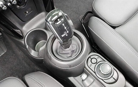 MINI Hatch, 2022 год, 3 040 000 рублей, 21 фотография