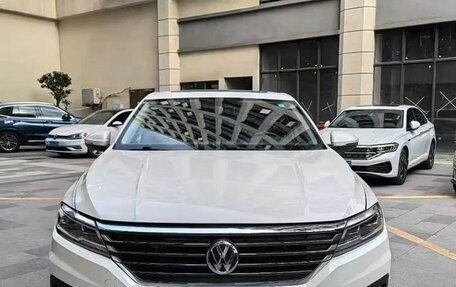 Volkswagen Lavida, 2022 год, 1 205 000 рублей, 2 фотография