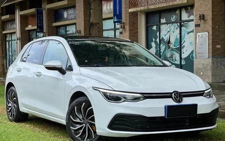Volkswagen Golf VIII, 2021 год, 1 530 000 рублей, 3 фотография
