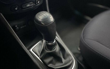 Hyundai Solaris II рестайлинг, 2013 год, 795 000 рублей, 11 фотография