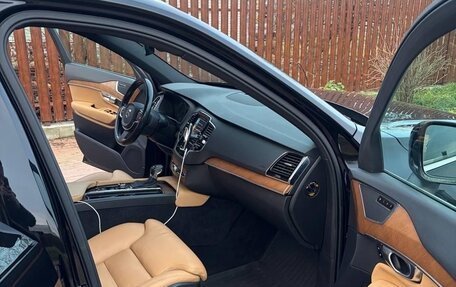 Volvo XC90 II рестайлинг, 2017 год, 3 800 000 рублей, 5 фотография