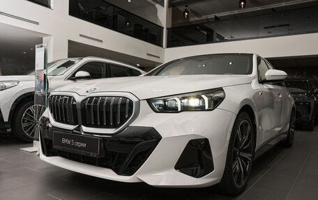 BMW 5 серия, 2023 год, 10 650 000 рублей, 1 фотография