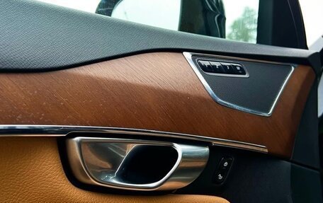 Volvo XC90 II рестайлинг, 2017 год, 3 800 000 рублей, 20 фотография