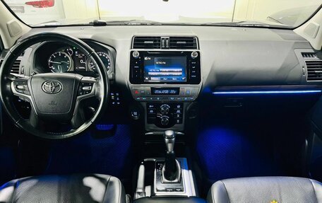 Toyota Land Cruiser Prado 150 рестайлинг 2, 2020 год, 5 989 000 рублей, 13 фотография