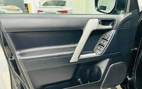 Toyota Land Cruiser Prado 150 рестайлинг 2, 2020 год, 5 989 000 рублей, 10 фотография