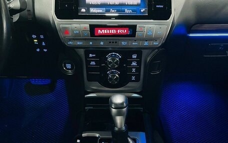 Toyota Land Cruiser Prado 150 рестайлинг 2, 2020 год, 5 989 000 рублей, 14 фотография