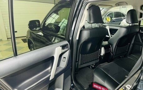 Toyota Land Cruiser Prado 150 рестайлинг 2, 2020 год, 5 989 000 рублей, 16 фотография