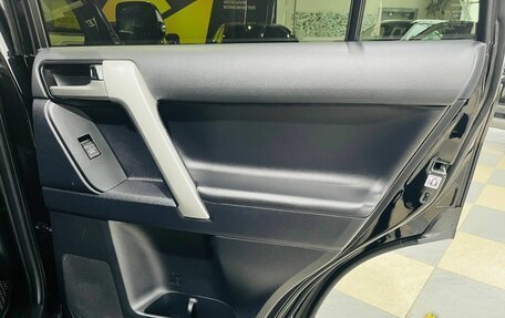 Toyota Land Cruiser Prado 150 рестайлинг 2, 2020 год, 5 989 000 рублей, 20 фотография