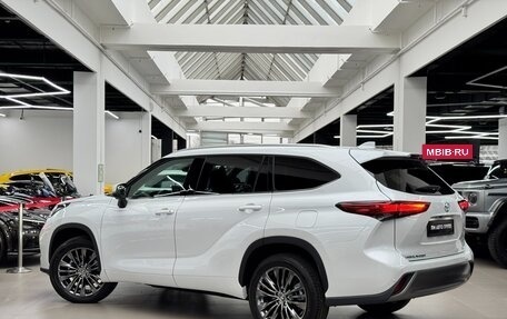 Toyota Highlander, 2025 год, 5 999 000 рублей, 4 фотография