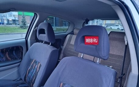 Nissan Almera, 2001 год, 380 000 рублей, 19 фотография