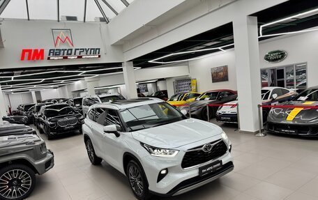 Toyota Highlander, 2025 год, 5 999 000 рублей, 39 фотография