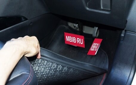 Peugeot 2008 II, 2017 год, 1 190 000 рублей, 13 фотография