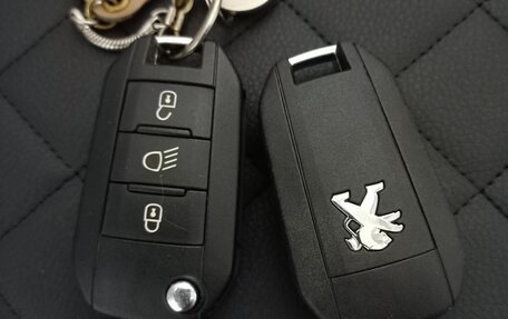 Peugeot 2008 II, 2017 год, 1 190 000 рублей, 28 фотография