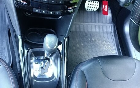 Peugeot 2008 II, 2017 год, 1 190 000 рублей, 27 фотография