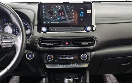 Hyundai Kona I, 2022 год, 1 741 000 рублей, 5 фотография