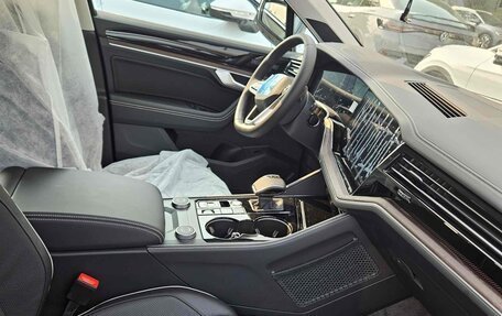 Volkswagen Touareg III, 2024 год, 10 900 000 рублей, 6 фотография