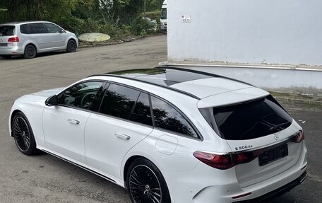 Mercedes-Benz E-Класс, 2024 год, 7 100 000 рублей, 4 фотография