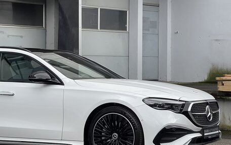 Mercedes-Benz E-Класс, 2024 год, 7 100 000 рублей, 26 фотография