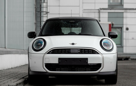 MINI Hatch, 2024 год, 5 590 000 рублей, 2 фотография