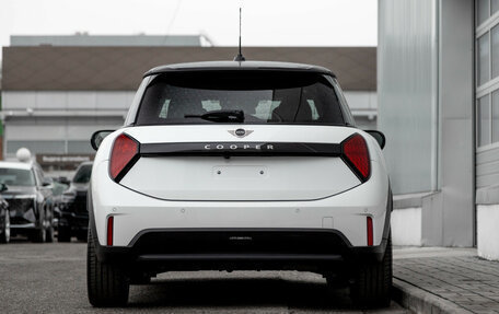 MINI Hatch, 2024 год, 5 590 000 рублей, 4 фотография