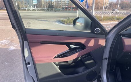 Land Rover Range Rover Evoque II, 2025 год, 6 160 000 рублей, 7 фотография