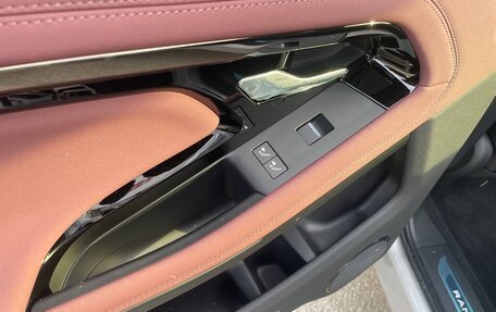 Land Rover Range Rover Evoque II, 2025 год, 6 160 000 рублей, 21 фотография