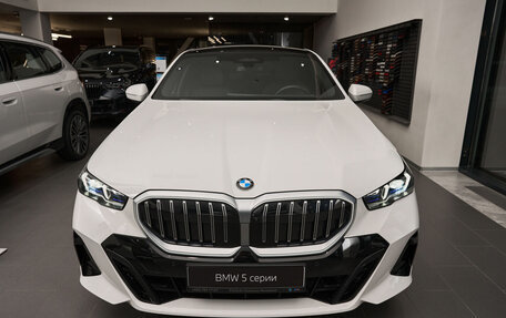 BMW 5 серия, 2023 год, 10 650 000 рублей, 2 фотография