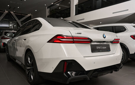 BMW 5 серия, 2023 год, 10 650 000 рублей, 9 фотография