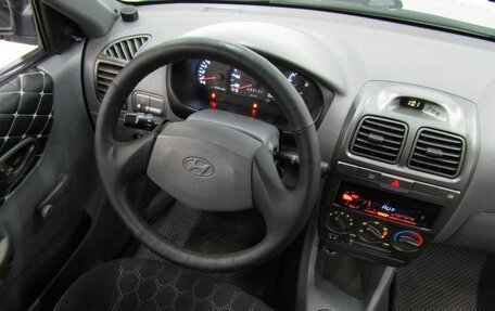 Hyundai Accent II, 2006 год, 390 000 рублей, 16 фотография