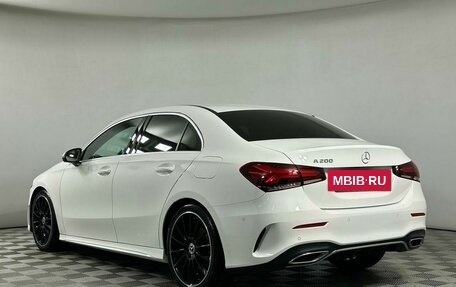Mercedes-Benz A-Класс, 2019 год, 2 799 000 рублей, 6 фотография