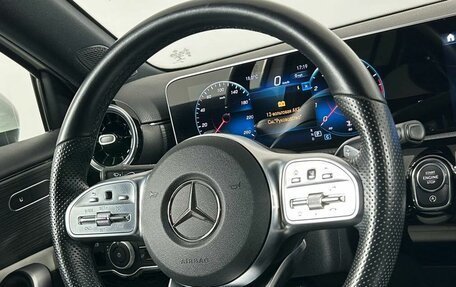 Mercedes-Benz A-Класс, 2019 год, 2 799 000 рублей, 16 фотография