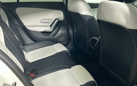 Mercedes-Benz A-Класс, 2019 год, 2 799 000 рублей, 13 фотография