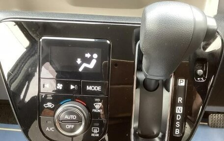 Toyota Passo III, 2022 год, 950 000 рублей, 4 фотография