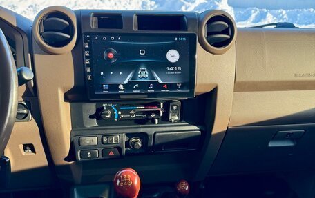 Toyota Land Cruiser 70, 2021 год, 6 000 000 рублей, 15 фотография