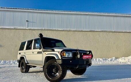 Toyota Land Cruiser 70, 2021 год, 6 000 000 рублей, 1 фотография