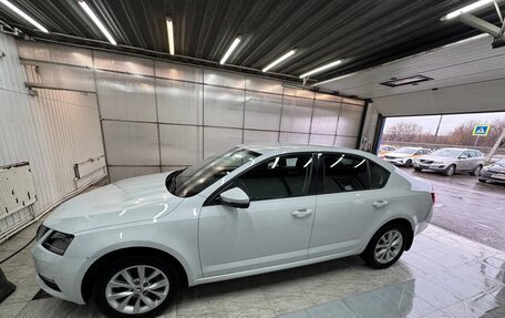 Skoda Octavia, 2019 год, 1 949 000 рублей, 2 фотография