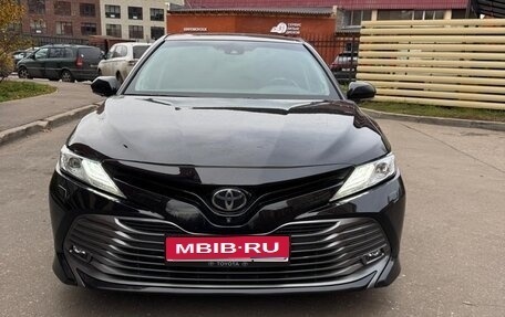 Toyota Camry, 2020 год, 3 800 000 рублей, 1 фотография