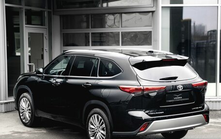 Toyota Highlander, 2025 год, 6 400 000 рублей, 10 фотография