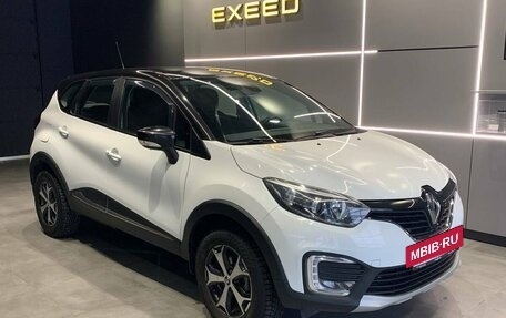Renault Kaptur I рестайлинг, 2017 год, 1 280 000 рублей, 2 фотография