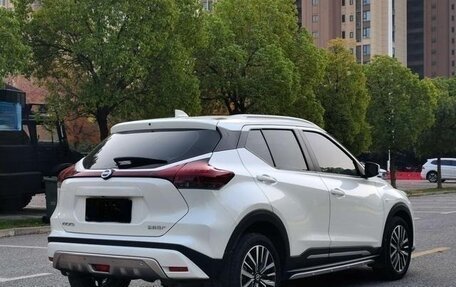Nissan Kicks I, 2022 год, 1 300 000 рублей, 5 фотография